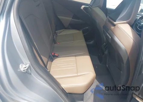 2025 BMW X3 30 xDrive z USA, uszkodzony, nr VIN 5UX53GP04S9Z59796